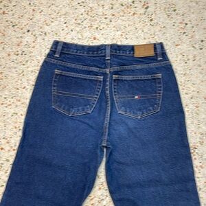 Vintage 1990’s Tommy Hilfiger Mom Jeans Dark Blue high-rise Denim Size 6
